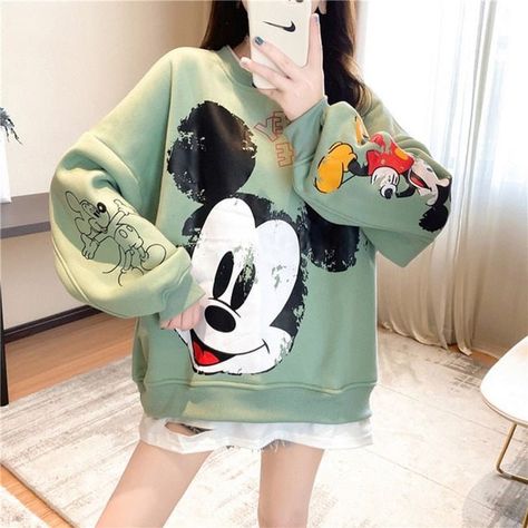 Disney Outfits Women, Ropa Upcycling, Disney Letters, Mickey Sweatshirt, Cute Disney Outfits, Disneyland Outfits, Mickey Mouse Sweatshirt, Mouse Print, Cheap Hoodies