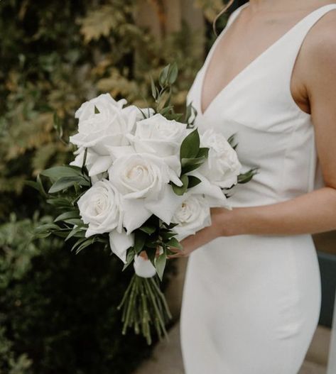 Rose Bridesmaid Bouquet, Creative Floral Design, Small Bridal Bouquets, White Rose Wedding Bouquet, Middleton Lodge, Small Wedding Bouquets, Simple Wedding Bouquets, Bridesmaid Bouquet White, White Flower Bouquet