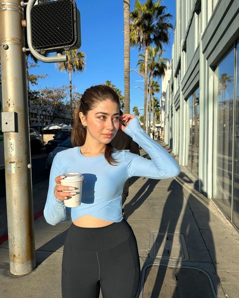 Gym Outfits For Women Indian, Aditi Bhatia Instagram, Cute Overall Outfits, Gym Outfits For Women, Aditi Bhatia, Women Picture, Stylish Pic, Makeup Logo, Stylish Dpz