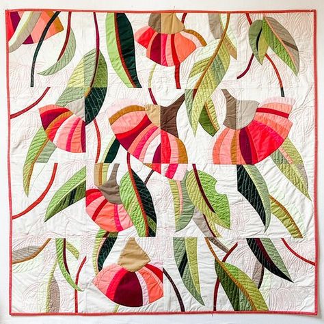 10 Simple Steps to a Piecework Quilt — Ruth de Vos: Art Australian Quilt Patterns, Piecework Quilt, Poppy Template, Quilt Wall Art, Eucalyptus Flowers, Australian Eucalyptus, Quilt Instructions, Flowering Gum, Basic Quilt