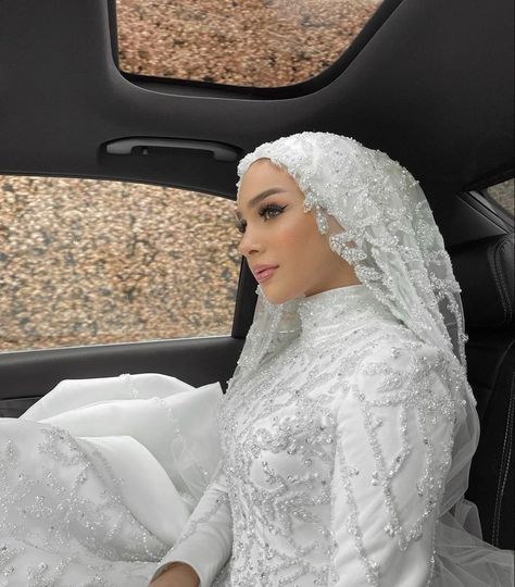 Turban Hijab Wedding Brides, Bride Hijab Style Wedding Dresses, Wedding Turban Brides, Bridal Turban With Veil, Turban Wedding Styles, Nikkah Hijab Style, Muslimah Wedding Dress Brides Hijab Styles, Hijab Styles Wedding, Dream Wedding Dresses Hijab