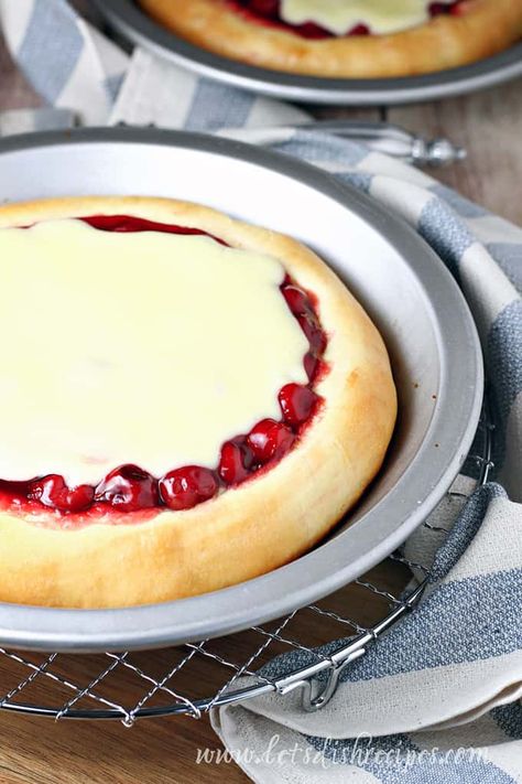 Belgian Cherry Pie Recipe -- With a yeasted dough crust, this unique and delicious cherry pie, with it's sweetened cream cheese topping, is like a giant pastry you can share with family and friends. Cherry Pie Cake Recipe, Belgian Desserts, Cherry Cream Cheese Pie, Cherry Recipes Dessert, Dessert Pie Recipes, Cherry Pie Recipe, Canning Cherry Pie Filling, Cream Cheese Topping, Sweet Pies