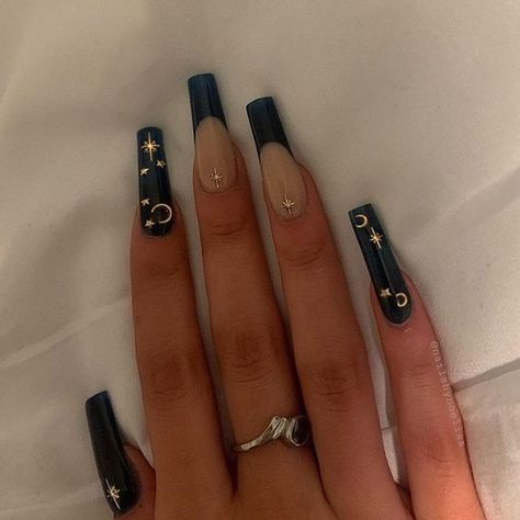 HALLOWEEN & FALL NAILS INSPO | HALLOWEEN NAIL IDEAS Dark Colored Nails Acrylic, Emerald Sparkle Nails, Black Boujee Nails, Acrylic Nails Witchy, Whimsigothic Nails, Black And Green Nails Acrylic, March Birthday Nails, Celestial Nails Acrylic, 111 Nails