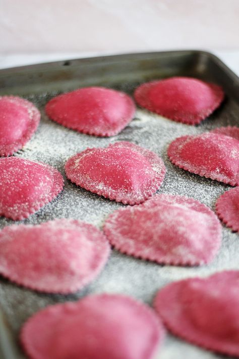 Heart-Shaped Beet Ravioli Beet Ravioli, Handy Craft, Homemade Ravioli, Beet Recipes, Food Stamps, Pink Foods, Homemade Pasta, Parsnips, Ravioli