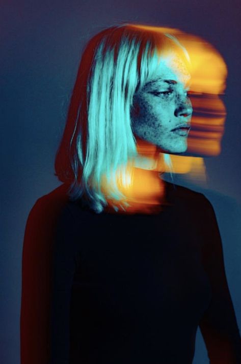 Long Exposure Portrait, Portrait Lighting, Photographie Portrait Inspiration, Experimental Photography, Exposure Photography, Photoshop Photography, Futurism, Long Exposure, Creative Portraits