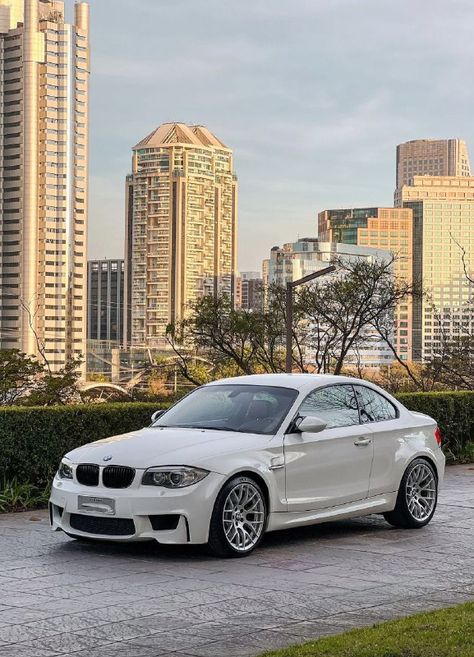 Bmw E82 Coupe, Vison Bored, Bmw 120, Bmw 2011, M Power, Bmw M Power, Bmw Serie 3, Bmw M2, Alpine White