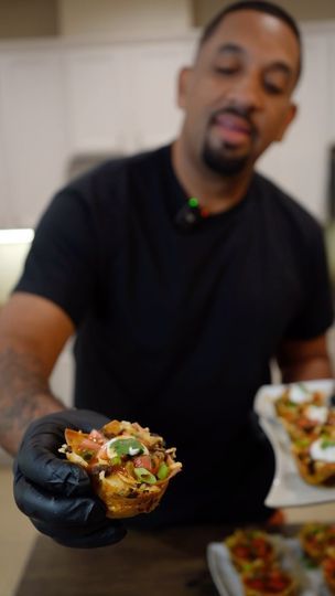 3M views · 293K reactions | 🔥 !!Crunchy Taco Cupcakes!! 🤯🌮🧁 

“Get ready for a flavor explosion with these Taco Cupcakes! 🌮🧁 Perfect for any occasion, these bite-sized delights combine the best of tacos and cupcakes. Using wonton wraps as the base, I fill them with seasoned meat and cheese, then bake to crispy perfection. Easy to make and fun to eat, these will be the star of your next partyt! 🎉

🔸 Ingredients:
* Wonton wraps
* Ground meat (beef, turkey, or your choice)
* Taco seasoning (I used home made) 
* Shredded cheese (Freshly shredded is best) 
* Your favorite taco toppings (sour cream, salsa, guacamole, etc.)

Tag someone who needs to try this! 😍👇 #TacoTuesday #EasyRecipes #PartyFood”
#TacoCupcakes #FoodieInnovation #ViralRecipe #cheflife @instagram #foodie #viral

Also s Crunchy Taco Cupcakes, Taco Cupcakes Wonton, Taco Cupcakes, Wonton Wraps, Taco Toppings, Salsa Guacamole, Meat And Cheese, Ground Meat, Chef Life