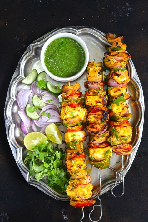 Desi Kitchen, Paneer Tikka Recipe, Achari Paneer, Grilled Paneer, Holi Recipes, Indian Cheese, How To Make Paneer, Diwali Snacks, Tikka Recipe