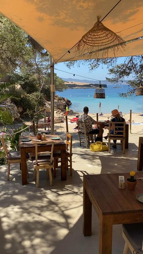 Cala Gracioneta Ibiza, Spain Restaurant, Ibiza Restaurant, Ibiza Vibes, Rooftop Restaurant Design, Ibiza Island, Outdoor Cabana, Ibiza Formentera, Ibiza Travel