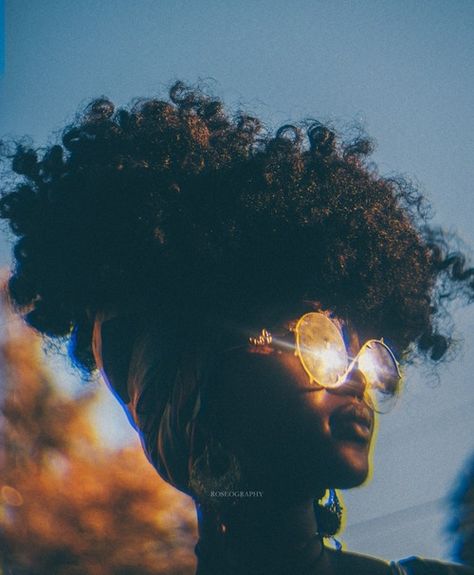 Feminine Gaze, Afropunk Fashion, Black Witchcraft, Afro Hair, Dark Skin Women, Girl Inspiration, Mountain Top, Curly Girl, Black Beauty