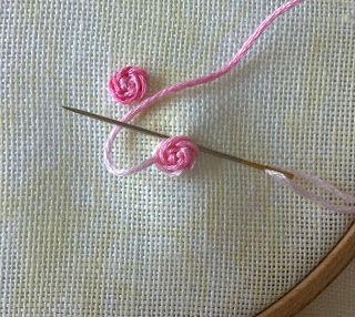 Tarareo Agujas: Tallo Stitch Rosa Con anudada Center - Tutorial Crewel Embroidery Tutorial, Stem Stitch, Embroidery Lessons, Embroidery Tutorial, Embroidery Book, Embroidery Stitches Tutorial, Hand Embroidery Flowers, Learn Embroidery, Pola Sulam