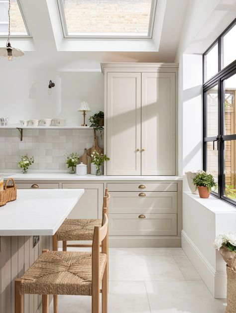 Kitchens We Love: Summerhouse Style Summer House Interior Kitchen, Summerhouse Kitchen, Summer House Kitchen, Kitchen With Skylight, Kitchen Skylights, Shaker Doors Kitchen, Crittall Doors, Green Farmhouse, Taupe Kitchen