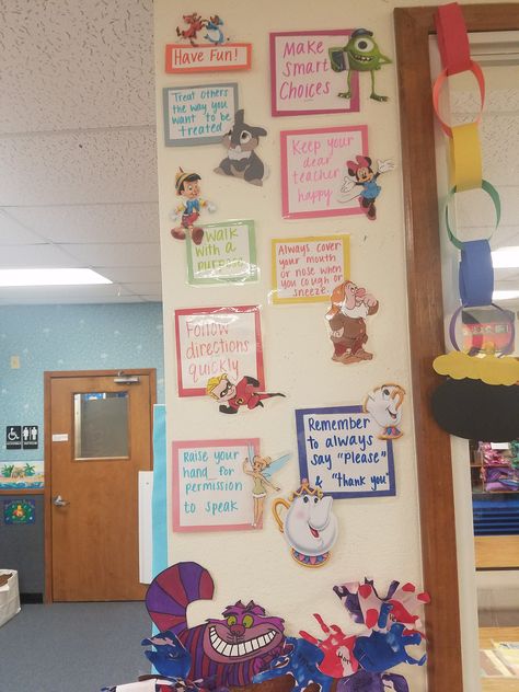 Disney Theme Promise/Rule Wall Disney Princess Classroom Theme, Princess Classroom Theme, Disney School Theme Ideas, Disney Classroom Decorations Diy, Disney Daycare Theme, Classroom Themes Disney, Storybook Classroom Theme, Disney Themed Bulletin Boards, Disney Inspired Classroom