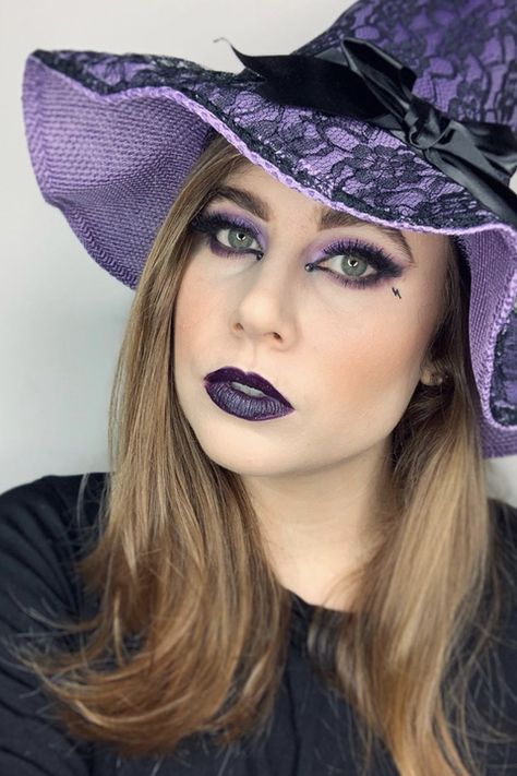 Diy Witch Makeup Women, Purple Witch Makeup, Simple Witch Makeup, Pretty Witch Makeup, Witch Makeup Ideas, Witch Face Paint, Karneval Diy, Witchy Makeup, Witch Eyes