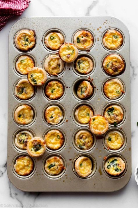 Mini Bacon Quiche, Mini Crustless Quiche Recipes, Mini Muffin Pan Recipes, Mini Quiche Recipe, Quiche Pie Crust, Recept Sandwiches, Buttery Flaky Pie Crust, Muffin Pan Recipes, Mini Pie Crust