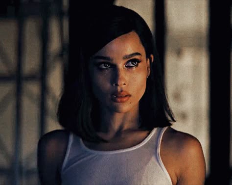 Catwoman Zoe Kravitz, Catwoman Zoe, Batman Edit, Zoey Kravitz, Batman Gif, Selena Kyle, Character Faceclaims, Johanna Mason, Batman 2022