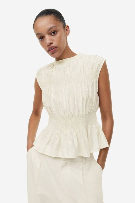 30 Stylish Dresses, Tops and Jeans to Snap Up From H&M | Who What Wear UK Poplin Shirt Dress, Wrap Shirt Dress, Crinkle Top, Simple Summer Outfits, Silk Shirt Dress, Smocked Top, Dresses 2023, Cotton Poplin Shirt, Denim Trends