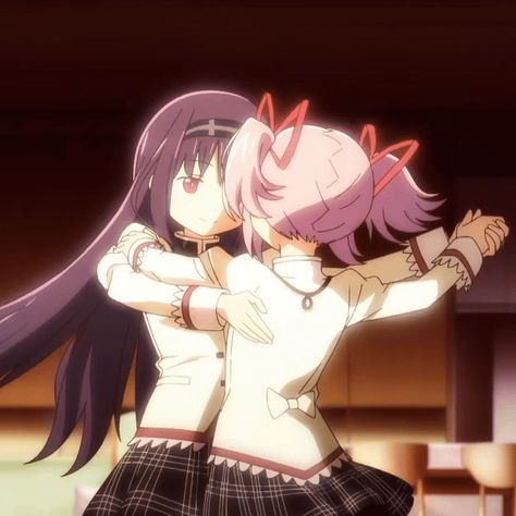 Homura Akemi Gif Icon, Madoka Magica Madoka And Homura, Madoka And Sukuna, Madoka Magica Homura Icon, Madoka And Homura Matching Pfp, Stsg Fanart, Puella Magi Madoka Magica Gif, Waltz Pose Reference, Madoka Magica Homura X Madoka