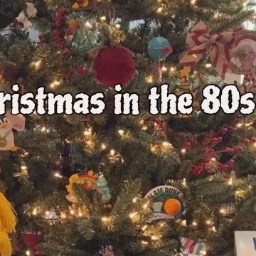 Recaptured 80s on Instagram: "Experiencing Christmas as a kid in the 80s gave me so many great memories. Simple times of looking through department store catalogs for toys, hanging ornaments on the tree and listening to Christmas records will never be forgotten. Anything in this video spark a nostalgic memory for you? What was your favorite part of Christmas as a kid? . . #christmas #memories #remember #retro #nostalgic #80s #takemeback" Christmas In The 80s, 80s Christmas Decorations, Nostalgic Christmas Tree, Christmas Records, 80s Christmas, 1980s Christmas, Kid Christmas, Christmas Party Themes, Christmas Memories