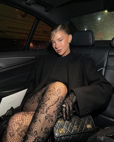 Jess Hunt (@jesshunt2) • Instagram photos and videos Black Lace Stockings Outfit, Lace Stockings Outfit, Lace Tights Outfit, Black Lace Tights, Chanel Show, Outfit Botas, Black Brows, Stockings Outfit, Lace Stockings