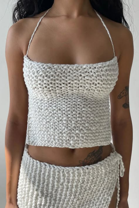 Open Crochet Top, Top Long Skirt, Crochet Tube Top, Knitted Fashion, Crochet Top Outfit, White Crochet Top, White Knit Top, Square Top, Crochet Fashion Patterns