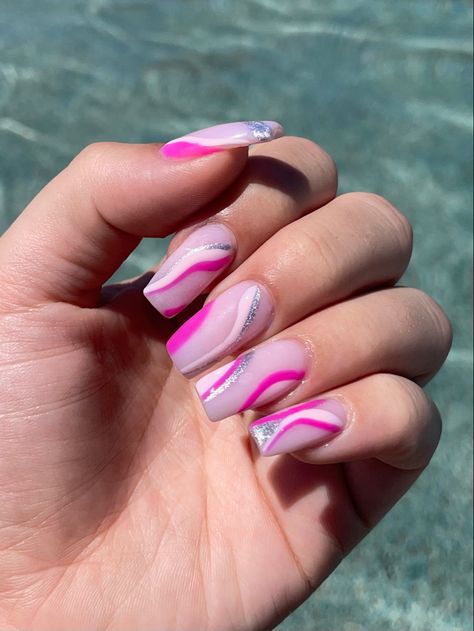 Pink And Silver Swirl Nails, Hot Pink Nails With Swirl Design, Pink Nails With Lines Design, Swirl Lines Nails, Hot Pink And Silver Nails, Pink And Silver Nail Designs, Pink Swirl Nails, Pink And Silver Nails, Swirly Nail Designs