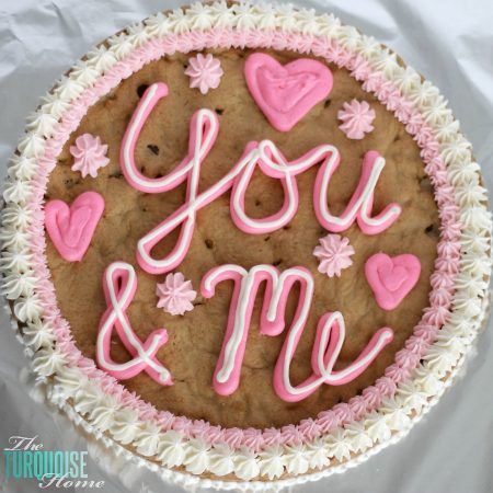 Cookie Cake Valentines, Chip Valentines, Valentines Cakes And Cupcakes, Valentines Cakes, Tasty Chocolate Chip Cookies, Valentines Cookie, Cookie Cake Decorations, Cookie Cake Designs, Valentines Baking