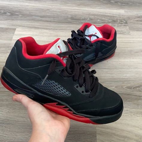 Jordan 5 Retro Low Alternate 90 8 Womens Jordan 5 Low Outfit, Jordan 5 Outfit, Air Jordan 5 Retro Low, Jordan 5 Retro Low, Jordan 5s, Styling Jordans, Pink Jordans, Pretty Sneakers, Kicks Shoes