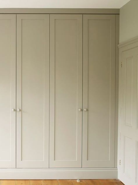 Modern Closets, Floor To Ceiling Wardrobes, Floor To Ceiling Cabinets, Bedroom Built In Wardrobe, Closet Door Makeover, Armoire Dressing, Unique Bedroom, Wardrobe Makeover, Bedroom Cupboard Designs