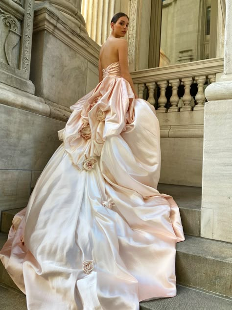 Best New Wedding Dresses from 2022 Bridal Collections | Martha Stewart Fluffy Ball Gown Wedding Dress, Wealthy Husband, Monique Lhuillier Bridal, Dream Wedding Ideas Dresses, A Wedding Dress, Wedding Dress Couture, Bridal Fashion Week, Couture Wedding, Wedding Dress Trends