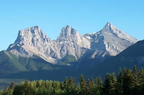 3 Sisters Mountain, 3 Sisters, Mountain Tattoo, Three Sisters, Art Classes, Mount Everest, Office Decor, Lake, Natural Landmarks