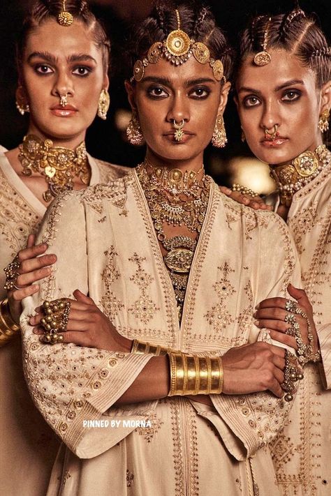 Anita Dongre - India 🇮🇳 Jewelry Shoot, Dress Glamour, Anita Dongre, Kurta Style, Indian Clothing, Asian Fashion, Anarkali, Indian Outfits, First Night