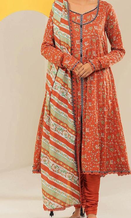 Kameez Designs Pakistani, Latest Kurta Designs, Cotton Suit Designs, Maxi Dress Designs, Latest Dress Design, Western Wear Outfits, Simple Kurti Designs, Neck Designs For Suits