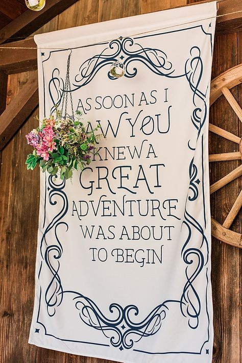 Dungeons and Dragons Inspired Wedding | Southern California Wedding Ideas and Inspiration Hobbit Wedding, Lotr Wedding, Gamer Wedding, Nerd Wedding, Dragon Wedding, Geeky Wedding, Nerdy Wedding, Geek Wedding, Festa Harry Potter