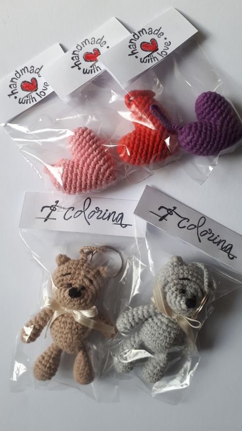 #colorina_mvo Crochet Packaging, Amigurumi Keychain, Project Steps, Crochet Business, Keychain Design, Crochet Keychain, Crochet Art, Crochet Fashion, Easy Crochet