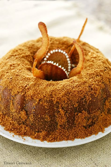 Food inspired by Star Wars - Sarlacc Bundt Cake Star Wars Essen, Star Wars Dessert, Star Wars Snacks, Star Wars Food, Star Wars Cake, Star Wars Birthday Party, Star Wars Day, Bundt Cakes Recipes, Odaiba