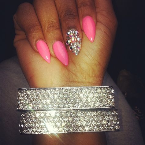 Photo by kyrachaos • Instagram Pointy Nails, Pink Jewels, Fabulous Nails, Nail It, Nails Done, Dope Nails, Gorgeous Nails, Stiletto Nails, Love Nails