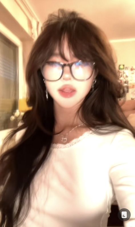 Pretty People Icons, Long Messy Hair With Bangs, Glasses For Face Type, Black Hair Blonde Curtain Bangs, Side Wispy Bangs Long Hair, Bangs For Round Faces Long Hair, Fluffy Hair With Glasses, Long Hush Cut With Wispy Bangs, Long Wolfcut With Wispy Bangs