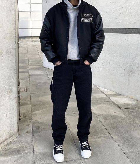 Black Varsity Jacket Outfit, Varsity Jacket Outfit Mens, Bangkok Outfit, Black Varsity Jacket, Mens Clothing Trends, Boys Winter Clothes, Varsity Jacket Outfit, Seoul Fashion Week, Mens Trendy Outfits