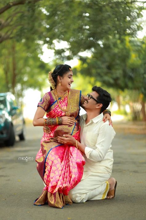 Sreemantham Stills, Seemantham Stills, Valaikappu Photoshoot, Indian Baby Shower Photoshoot Ideas, Baby Shower Photography Poses Indian, Srimantham Photoshoot, Baby Shower Couple Photoshoot, Seemantham Poses, Seemantham Photos