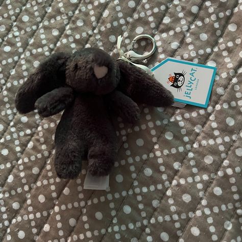 Brand New, With Tags Attached Small Plush Keychain By Jellycat Bashful Bunny Bag Charm - Inky - Jeybb4ibc There Is No Pouch Included In This Auction. All Of My Items Come From A Smoke Free Home. I Try To The Best Of My Ability To List Items With 100% Honesty And Accuracy. Bashful Bunny, Jellycat Toys, Jellycat Bashful, Bunny Keychain, Bunny Bags, Plush Keychain, Soft Cooler, All Kids, Key Card Holder