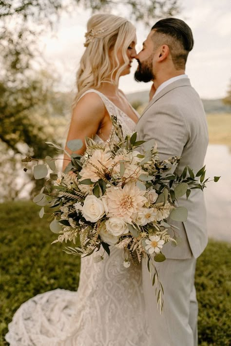 Wedding Bouquet No Roses, Wedding Flowers September Bouquets, Long Bouquet Flowers, Bride Bouquet Neutral, Neutral Eucalyptus Wedding, White And Taupe Wedding Bouquet, Country Chic Bouquet, Wedding Flower Arrangements Neutral, Wedding Flowers Boho Bridal Bouquets