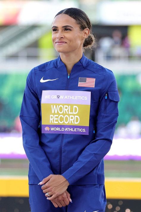 Sidney Mclaughlin, Sydney Mclaughlin-levrone, Track Aesthetic, Sweaty Female Athlete, Sydney Mclaughlin Track, Olympic Athletes Female, Sydney Mclaughlin, Olympic Track And Field, Football Team Names