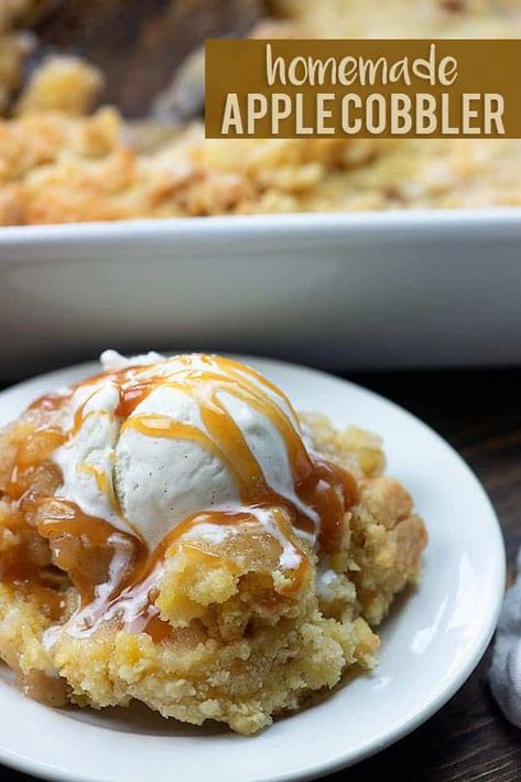 Apple Cobbler Topping, Homemade Apple Cobbler, Filling Cake, Apple Cobbler Recipe, Dessert Halloween, Cobbler Easy, Cobbler Topping, Apple Dump Cakes, Apple Cobbler