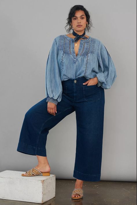 20 Versatile Denim Pieces to Wear From Head to Toe | Who What Wear Party Outfit Plus Size, Best Plus Size Jeans, Wide Leg Jeans Outfit, Look Plus Size, All Jeans, Outfit Jeans, Date Outfits, Weekend Wear, Plus Size Jeans