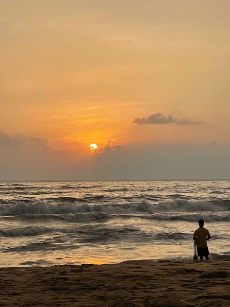 Sunrise - beaches -beach aesthetic- morning sun - @suganthiisrinivasan Marina Beach Chennai, Aesthetic Morning, Streak Ideas, Marina Beach, Snap Streak Ideas Easy, Snap Streak, Sunrise Beach, Morning Sun, Beach Aesthetic