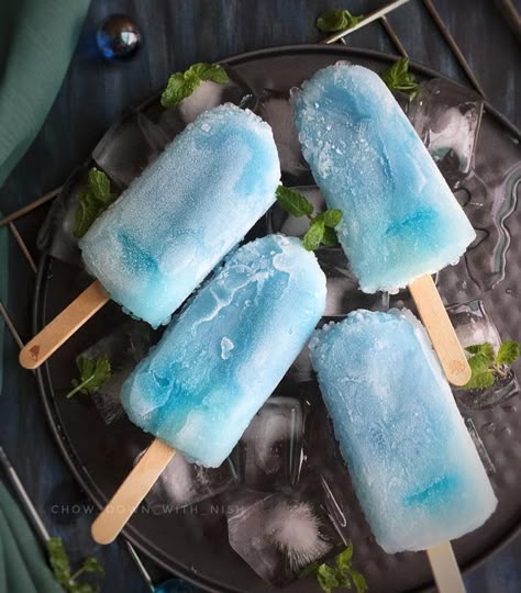 Blue lagoon popsicle filled with jelly to beat the heat Blue Popsicle Aesthetic, Blue Ice Cream Aesthetic, Popsicle Aesthetic, Blue Aesthetic Board, Water Blue Aesthetic, Blue Popsicles, Blue Foods, Blue Popsicle, Flavored Ice Cubes