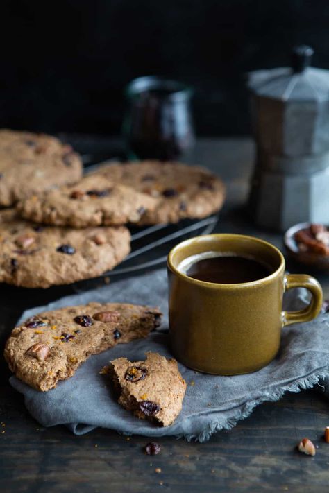 Cookie And Coffee Photography, Coffee And Cookies Photography, Vegan Breakfast Cookies, Cookies And Coffee, Jumbo Cookies, Breakfast Cookies Gluten Free, Cookies Photography, Cookie Coffee, Cookies Photo