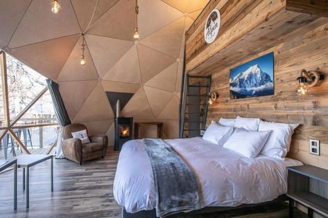 Dome Construction, Unique Glamping, Wooden Terrace, Dome Home, Lit King Size, Luxury Glamping, Inside Interiors, Plywood Panels, Hotel Interior Design