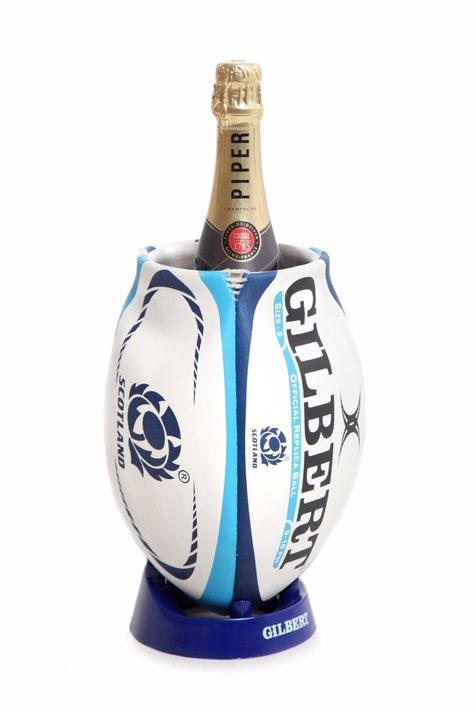 Rugby World Cup Party Ideas, Rugby Themed Party, Rugby Theme Centre Pieces, Rugby Party Ideas, Rugby Party, Scotland Rugby, Wales Rugby, Rugby Balls, Six Nations Rugby